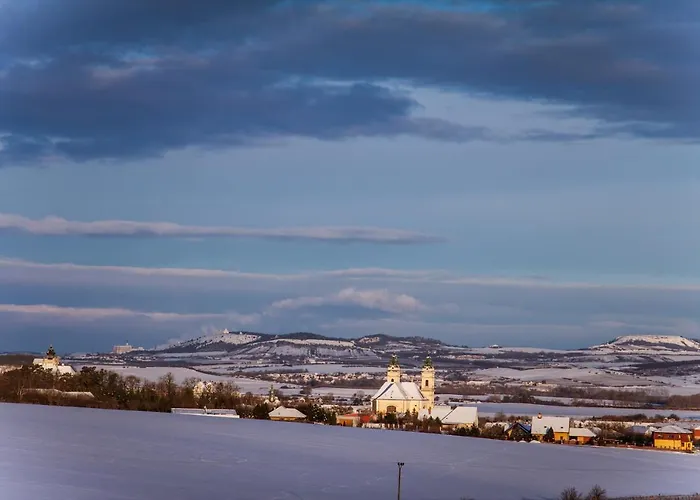 Bed & Breakfast Vinarstvi Obelisk Valtice